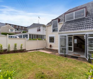 2 bedroom unit with garage in Remuera - Photo 5