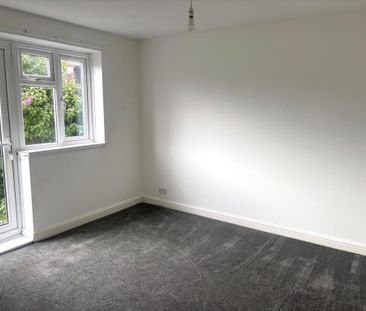 2 bedroom ground floor flat to rent - Photo 5