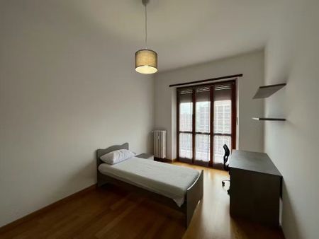 Via Buenos Aires, Turin, Piedmont 10137 - Foto 2