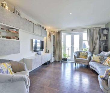 Bader Way, Roehampton, SW15 - Photo 1