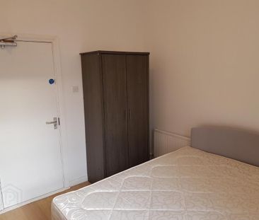 Room 3, 85 Wellington Park, Belfast, BT9 6DP - Photo 2