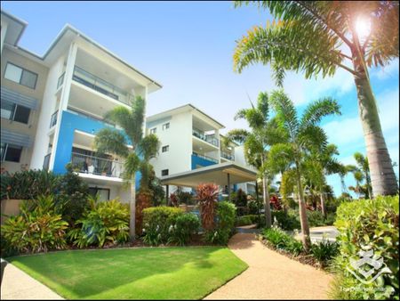 FULLY FURNISHED 1 BEDROOM APARTMENT ON KAWANA ISLAND - Photo 3