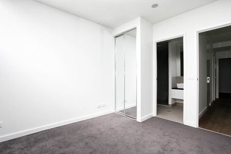 217/110 Keilor Road, Essendon VIC 3040 - Photo 4