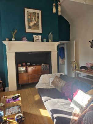 Room in a Shared Flat, Ullet Road, L17 - Photo 1
