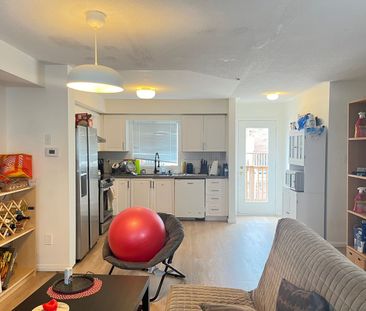 For Lease - 159 Tenth Street Unit# 2, Toronto, Ontario - Photo 2