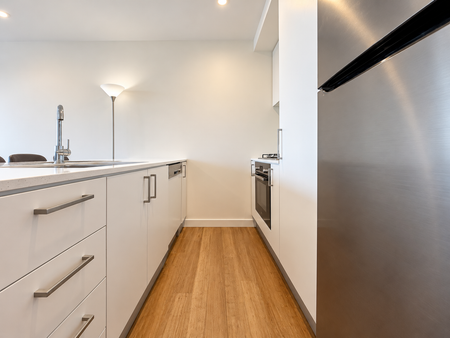 Fully furnished 1 Bedroom Boutique Apartment With Panoramic Views - Photo 3