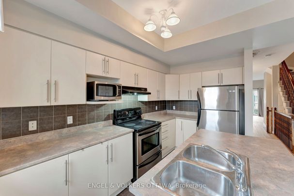 949 Cummings Avenue #33 - Photo 1