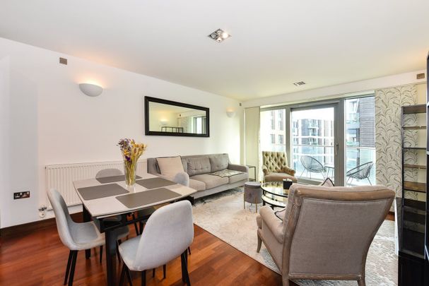 2 Bed Flat, Orbis Wharf, SW11 - Photo 1