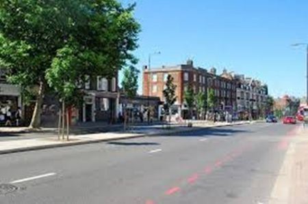 Room in a Shared House, Stunning Double Room In Streatham, SW16 - Photo 5