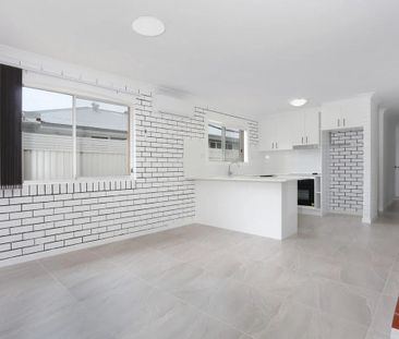 Charming Family Home in Coombabah - Photo 1