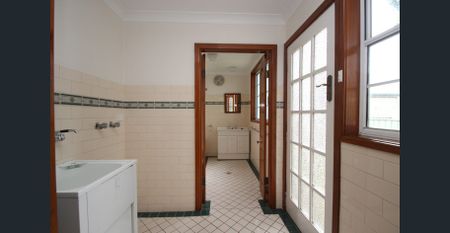 PLEASE DO NOT ATTEND THE PROPERTY BOOK YOUR ONLINE VIDEO TOUR – SEE THE EASY 5 STEP PROCESS BELOW. Please Register To Receive Your Video Tour Link. - Photo 3