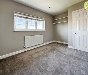 4 bedroom semi-detached house to rent - Photo 6