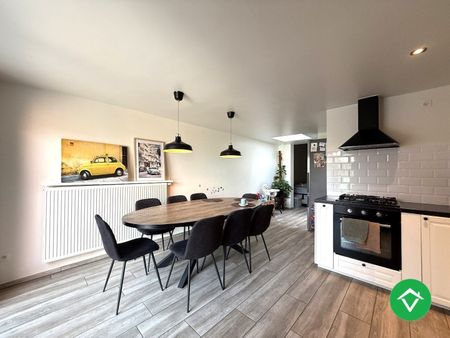 Prachtig gerenoveerde woning met 3 slaapkamers en tuin te Roeselare - vrij vanaf 1/04/2026. - Photo 3