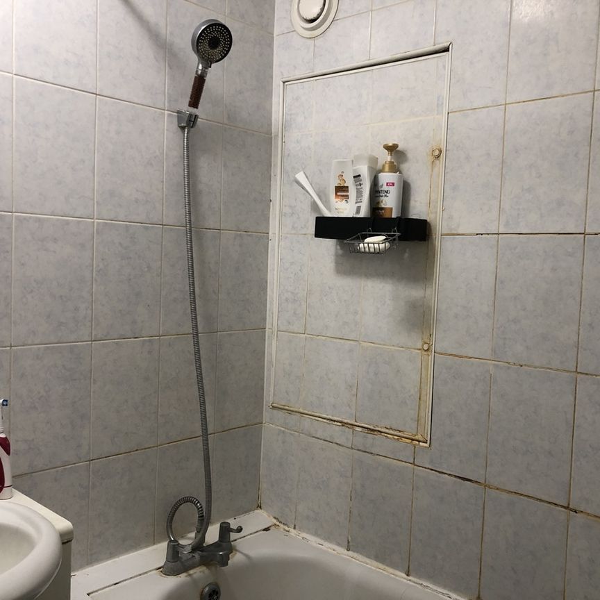 Room in a Shared Flat, St. Thomas's Square, E9 - Photo 1