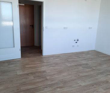 1 Raumwohnung mit Dusche in zentraler Lage ab 01.07.2024 - Foto 1