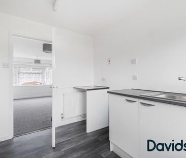 2 bedroom end of terrace house to rent - Photo 2