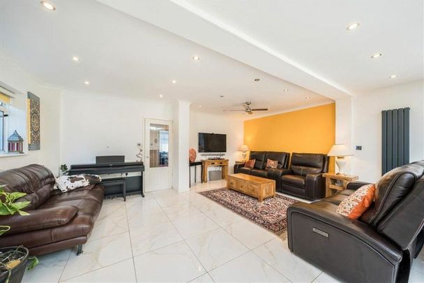 Blackfen Road, Blackfen, DA15 - Photo 1