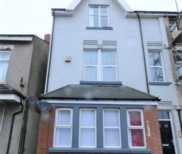 Warley Road Flat 1 - Photo 6