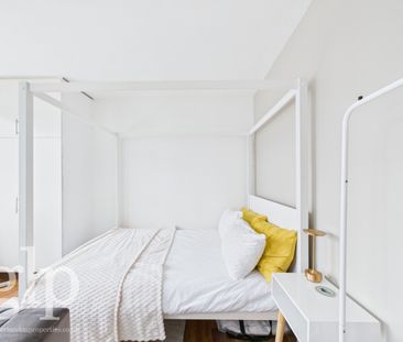 Apartment, Dean Street, London, Greater London, W1D - Photo 6