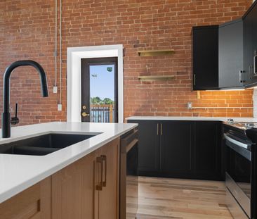 6 - 73 Pembroke Street W - Photo 2