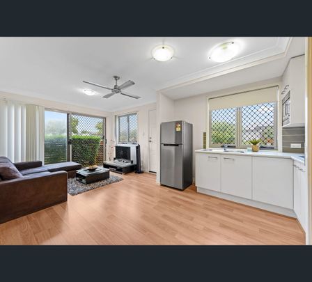 17 Moreton St, Fitzgibbon, Qld 4018 - Photo 1