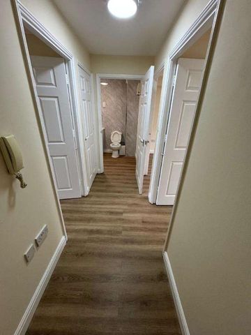 Albatross Close, Beckton, London, E6 - Photo 4