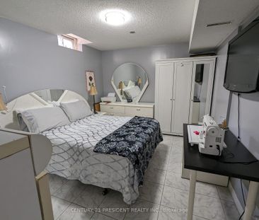 Detached Home For Lease | N8118822 - Photo 6