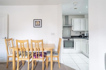 College Court, Dringhouses, York, YO24 1UG - Photo 3