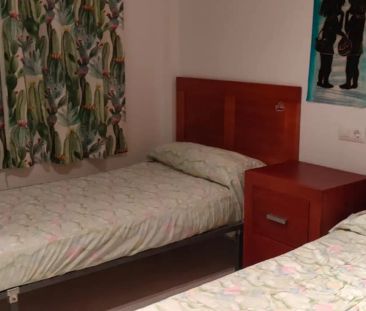 Piso de alquiler en Avenida Isla de Pascua, 38, Los Puertos - Photo 3