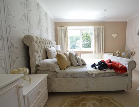 Old House Court, Church Lane, Wexham,SL3 - Photo 4