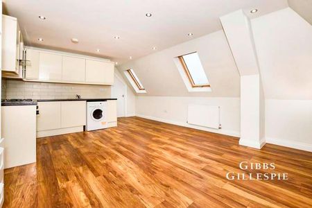 Wood End Lane, Northolt, UB5 - Photo 2