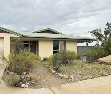 3 BEDROOM 1 BATHROOM UNIT IN LARAPINTA RECENTLY RENOVATED - Photo 4