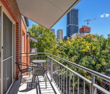 Fully Furnished Apartment in Beautiful East End! - Photo 5