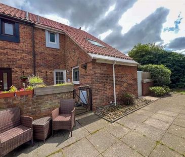 Croftfield, Belford, NE70 - Photo 1