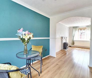 3 bedroom end of terrace house to rent - Photo 5