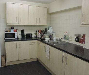 1 bedroom in a house share to rent - Photo 6