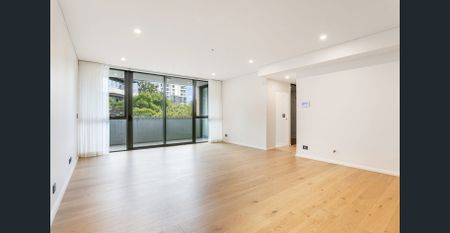 Modern three bedroom apartment in downtown Zetland - Photo 3