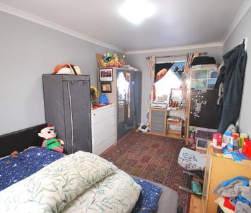 3 bedroom end of terrace house to rent - Photo 6