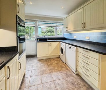 3 bedroom detached bungalow to rent - Photo 6