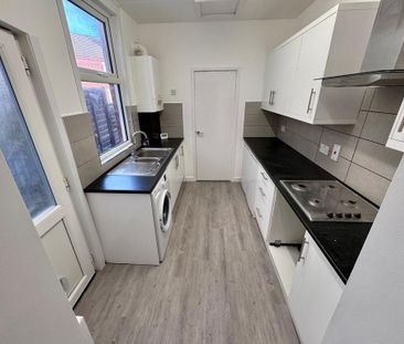 2 bedroom terraced house to rent - Photo 5