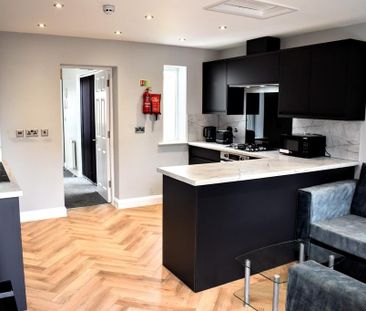 1 bedroom in a house share to rent - Photo 4