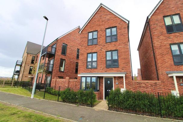 3 bedroom detached house to rent - Photo 1