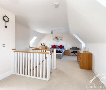 5 bedroom detached house to rent - Photo 6
