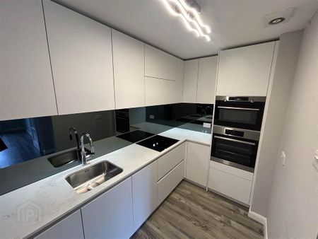 Flat 5 The Parks, 3 Belfast Road, Holywood, BT18 9EH - Photo 5