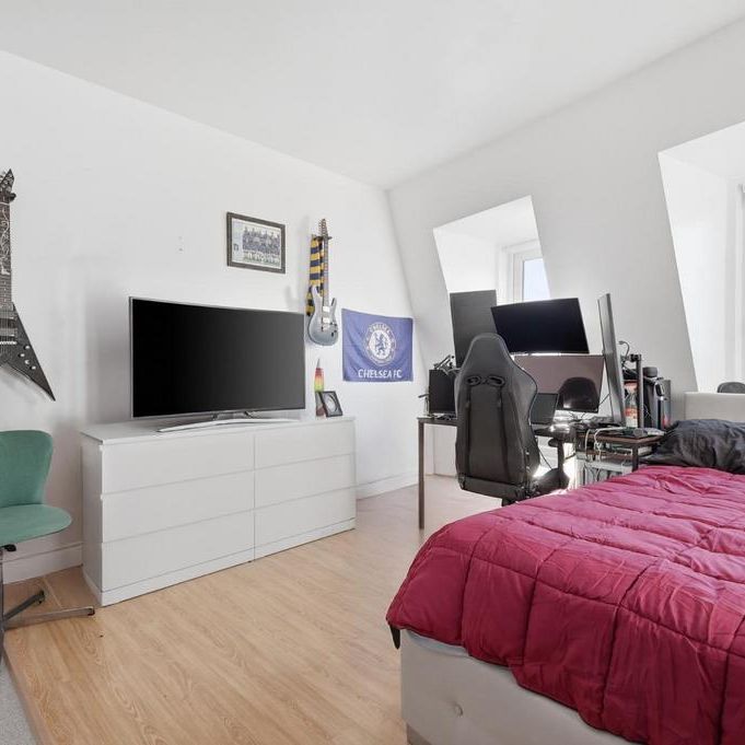 Studio to rent - Photo 1