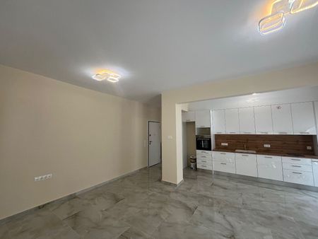 Διαμέρισμα για ενοικίαση Κέντρο (Ωραιόκαστρο) - Photo 2
