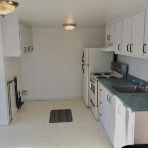 1 1/2 L’Islet-sur-mer libre le 1er juillet 2026. - Photo 2