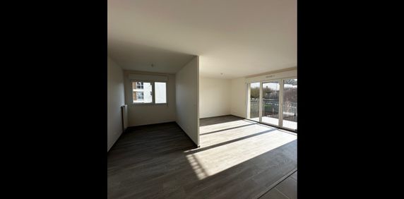 Location Appartement 2 pièces 58 m² LOUVIERS - Photo 2