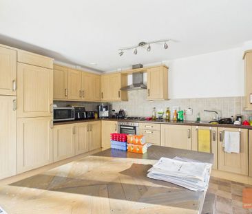 3 bedroom semi-detached house to rent - Photo 4