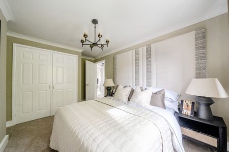 White Rose Close - Photo 3